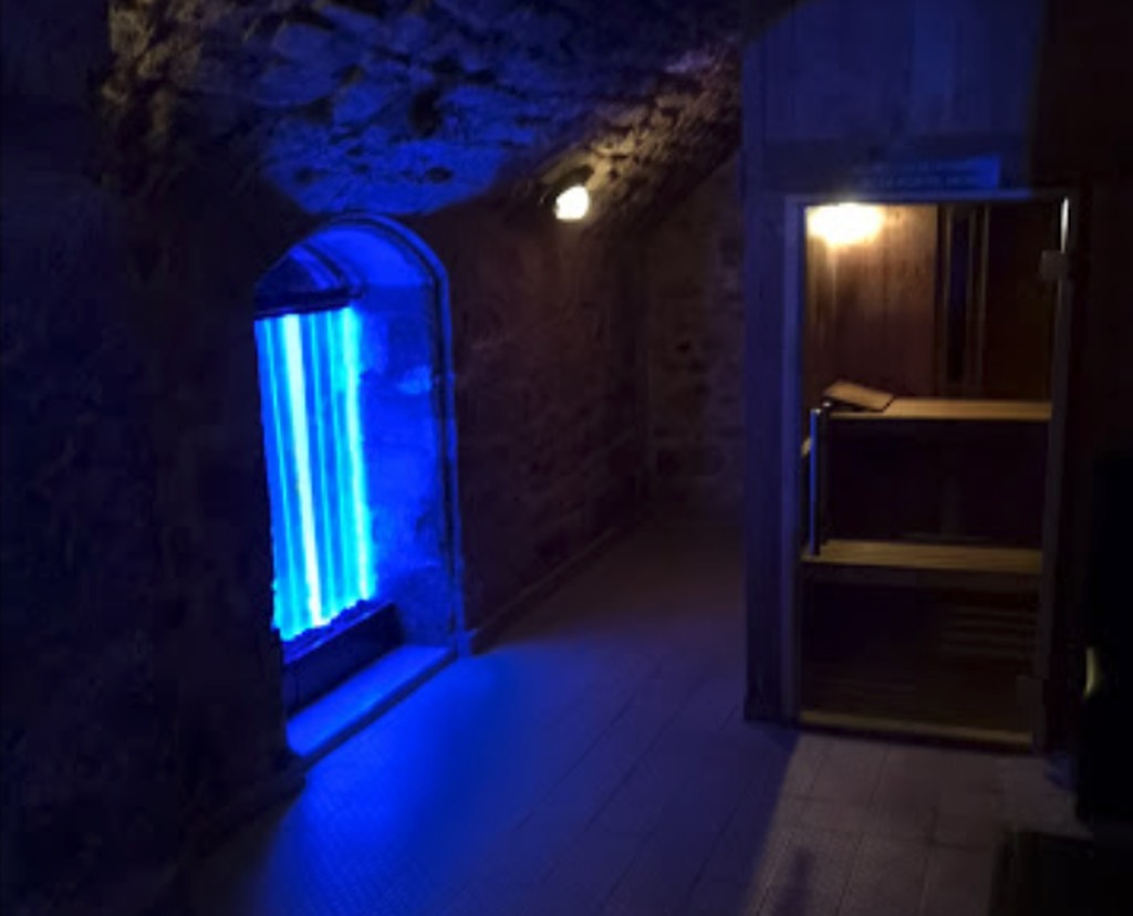 Aix club sauna