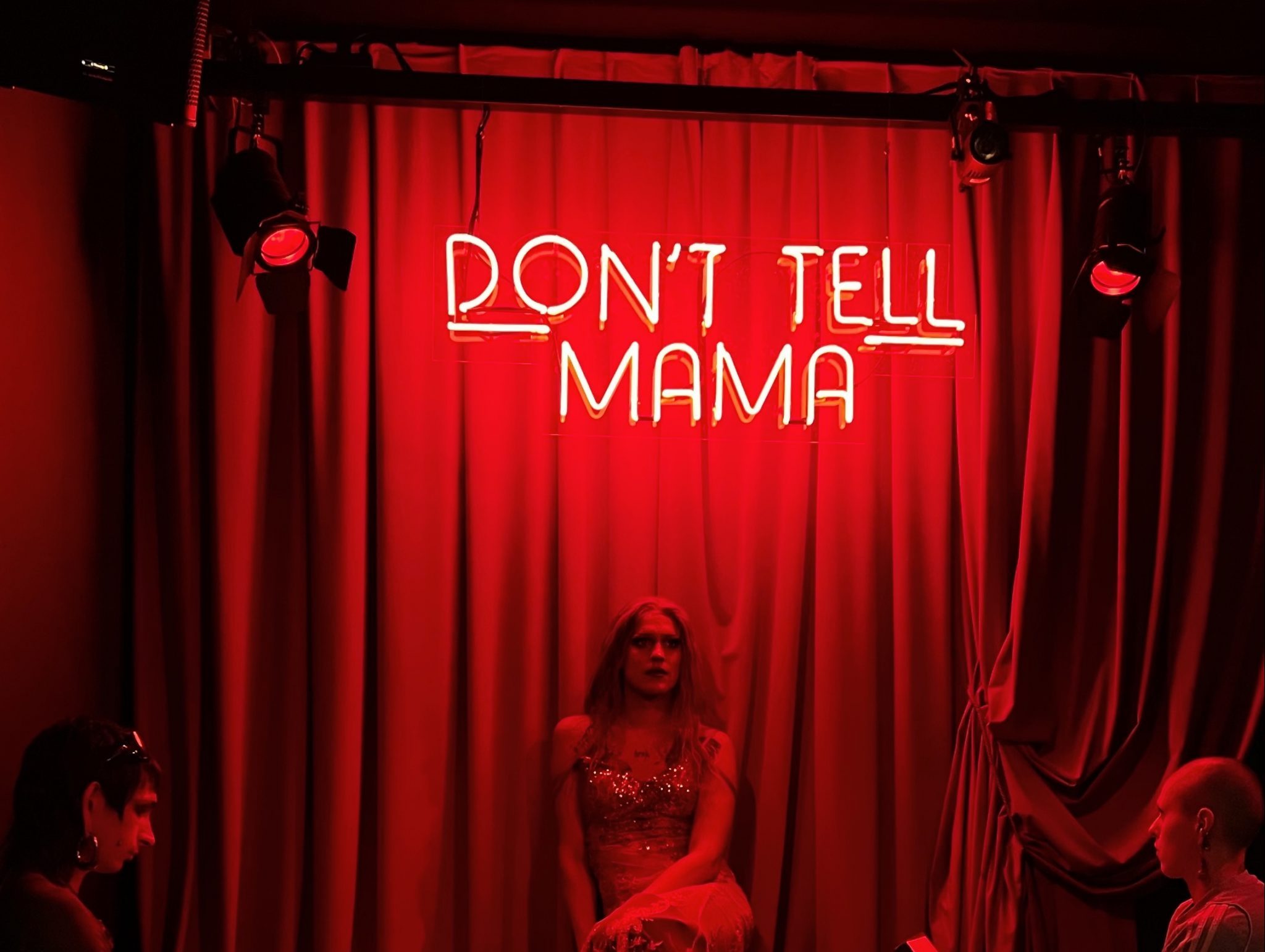 Don't tell Mama